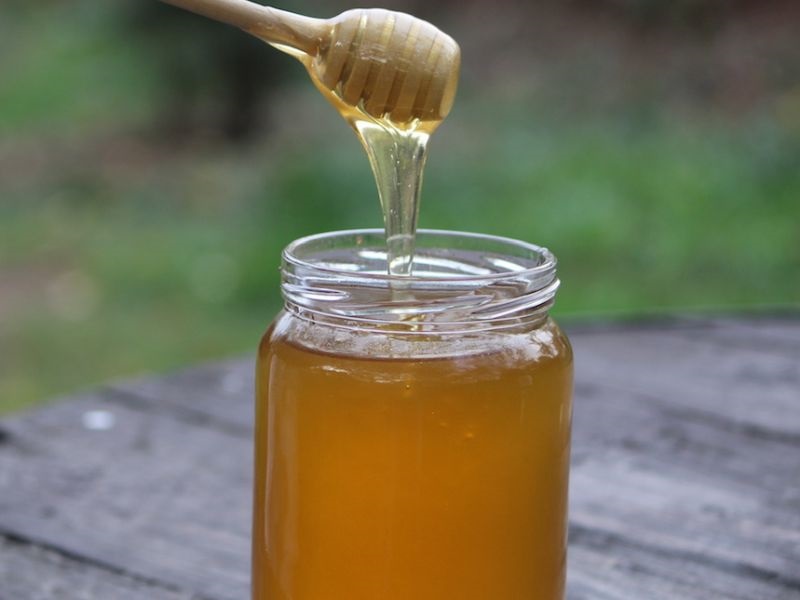 Пчеларите бараат да се провери квалитетот на увезениот мед, АХВ вели дека е безбеден 
