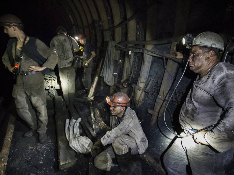 Експлозија во рудник во Украина