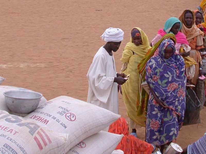 УНХЦР: Расте ризикот од масовно умирање од глад во Африка