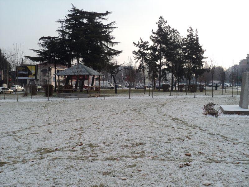Во Маврово 15 сантиметри снег, во Скопје еден