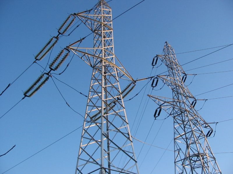 Преку проект на УСАИД 17 македонски компании трошат помалку струја 