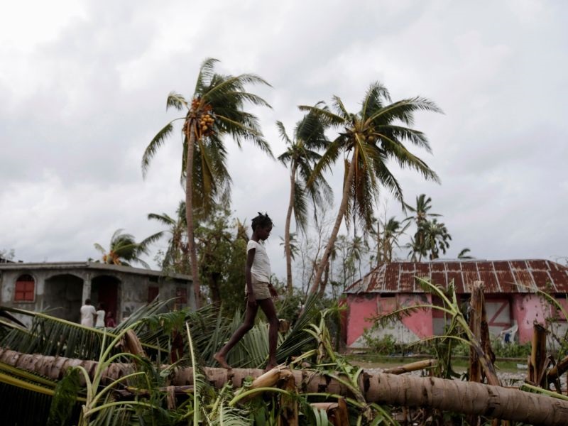 Бројот на жртвите од ураганот Метју на Хаити се искачи на 842